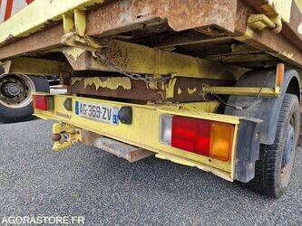 2009-renault-master-1441061-46493940