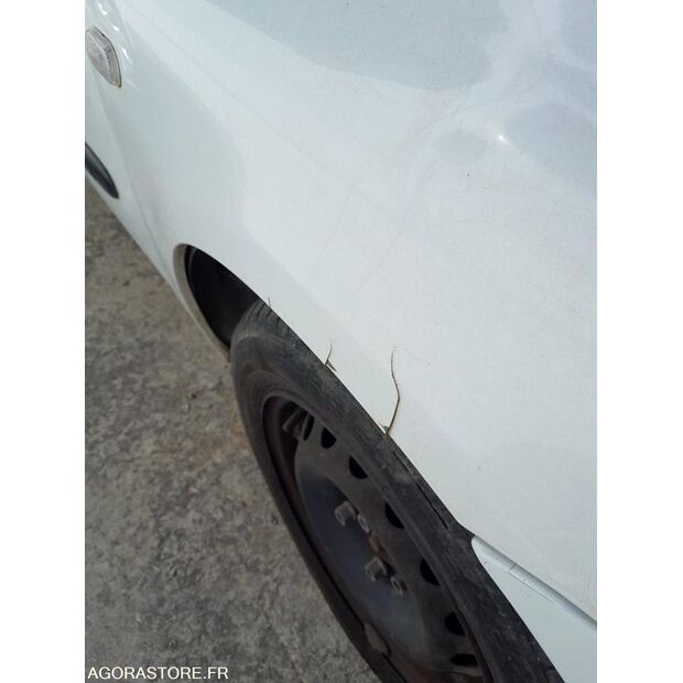 2003 Renault Clio-46494017