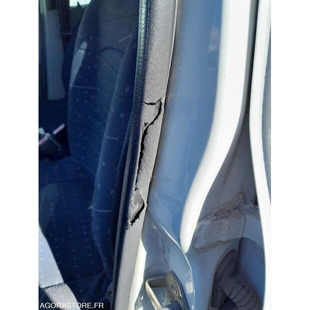 2003 Renault Clio-46494026