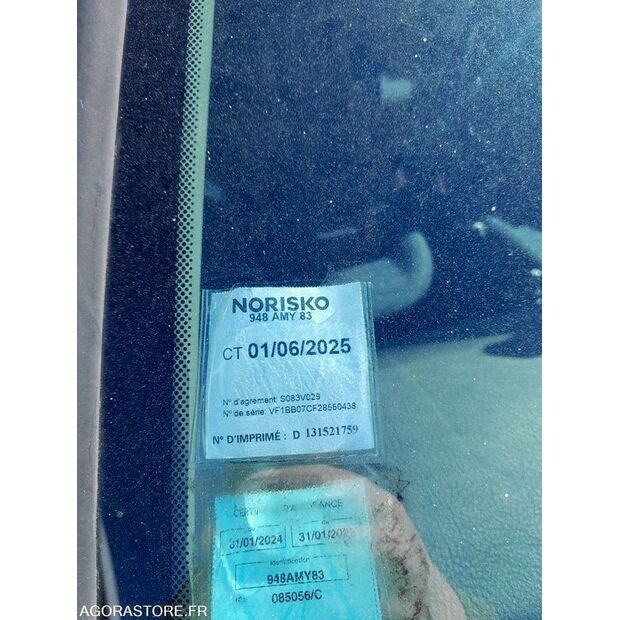 2003 Renault Clio-46494027