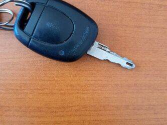 2003-renault-clio-1441067-46494028