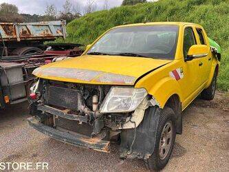 صورة ل سيارات 2012 نيسان NAVARA