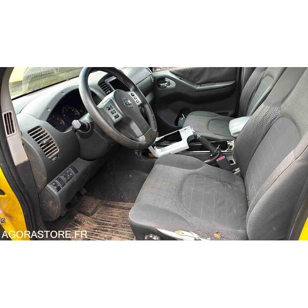 2012 NISSAN NAVARA-46494110
