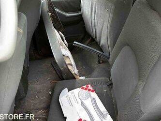 2012-nissan-navara-1441075-46494119