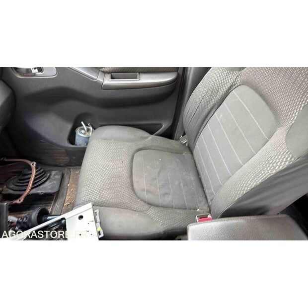 2012 NISSAN NAVARA-46494121