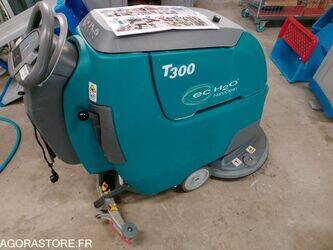 2020-tennant-t300-1441082-46494192