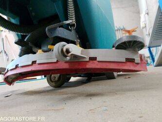 2020-tennant-t300-1441082-46494199