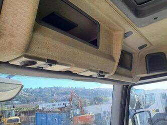 2004-renault-premium-1441088-46494243