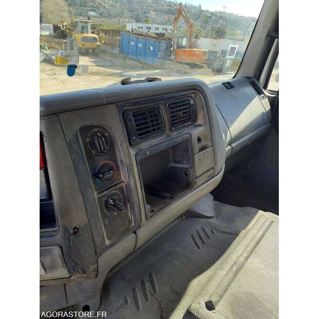 2004 Renault PREMIUM-46494247