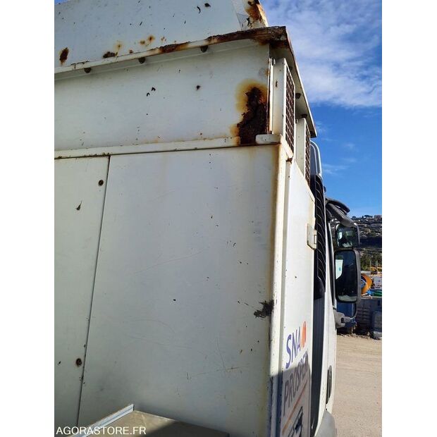 2004 Renault PREMIUM-46494260