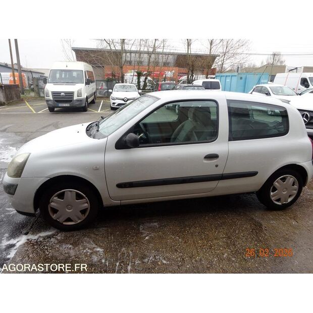 2005 Renault Clio-46494312