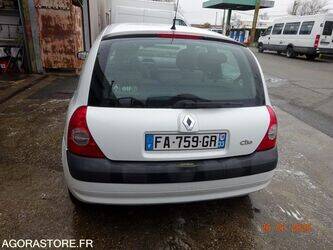 2005-renault-clio-1441093-46494313