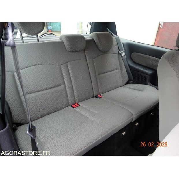 2005 Renault Clio-46494315