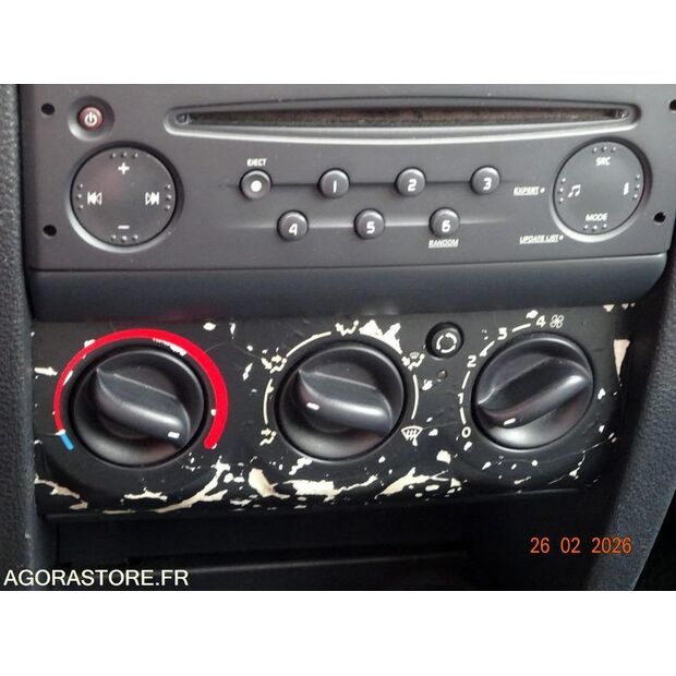 2005 Renault Clio-46494316