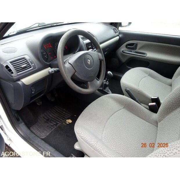 2005 Renault Clio-46494318