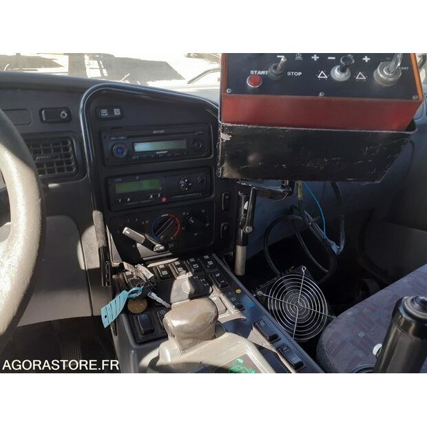 2009 مرسيدس بنز Unimog-46494335