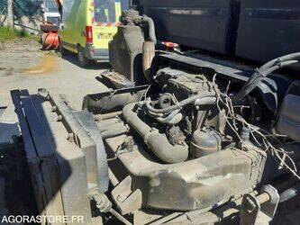 2009-mercedes-benz-unimog-1441095-46494340