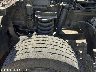 2009-mercedes-benz-unimog-1441095-46494343