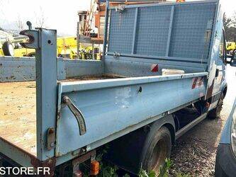 2011-iveco-35c14-1441100-46494376