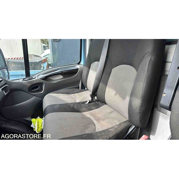 2011 Iveco 35C14-46494380