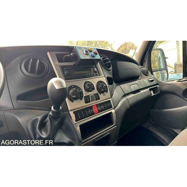 2011 Iveco 35C14-46494387