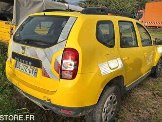 2015-dacia-duster-1441104-46494436