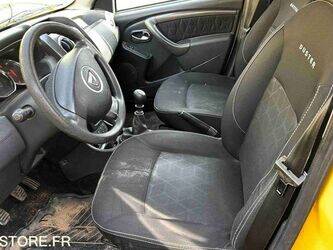 2015-dacia-duster-1441104-46494442