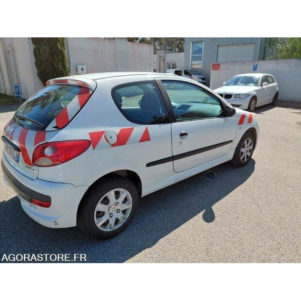 2010 Peugeot 206-46494523
