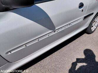 2010-peugeot-206-1441108-46494532