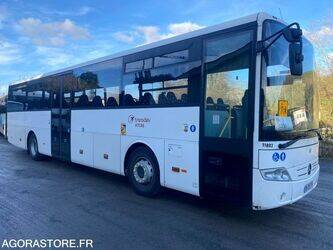 2011-mercedes-benz-intouro-1441112-46494549