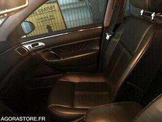 2011-peugeot-607-1441114-46494581