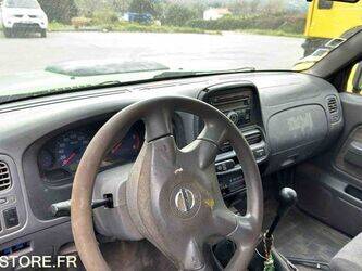 2012-nissan-pick-up-46494714