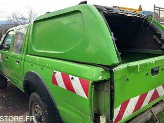 2012-nissan-pick-up-46494715