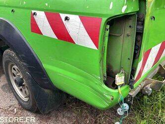 2012-nissan-pick-up-46494717