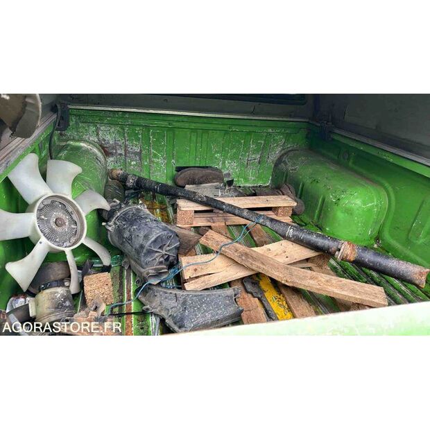 2012 NISSAN PICK-UP-46494721