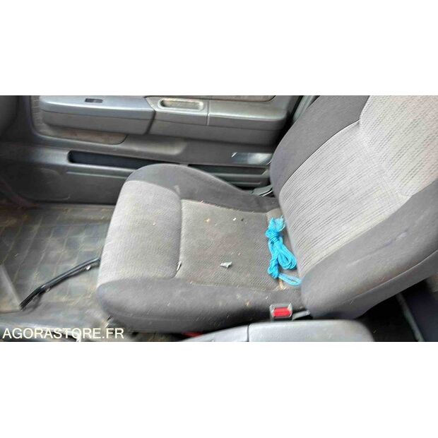 2012 NISSAN PICK-UP-46494724