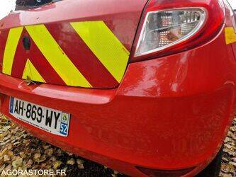 2009-renault-clio-1441124-46494739