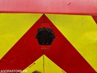 2009-renault-clio-1441124-46494741