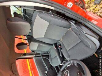 2009-renault-clio-1441124-46494750