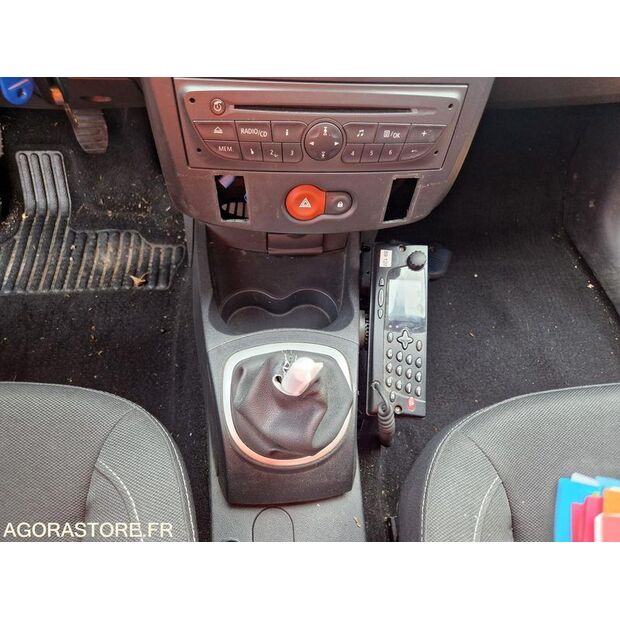 2009 Renault Clio-46494752