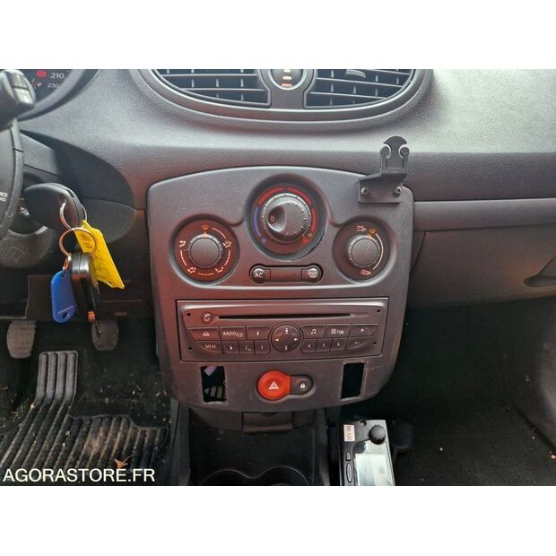 2009 Renault Clio-46494753