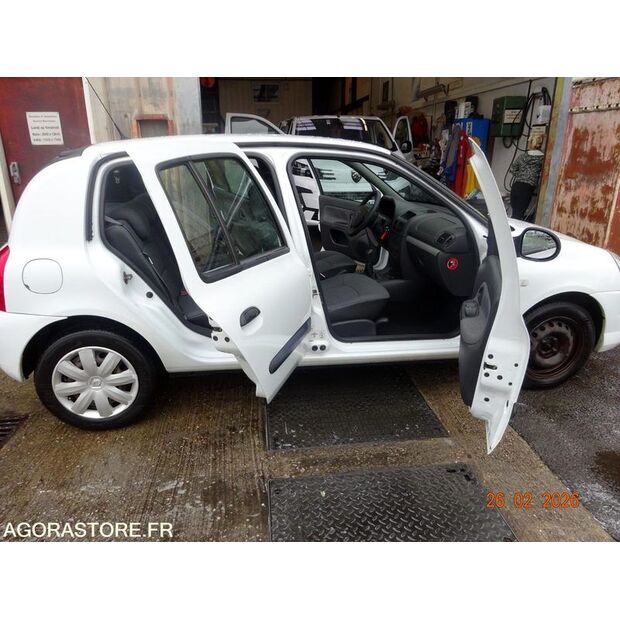 2009 رينو Clio-46494766