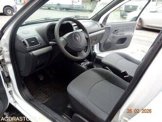 2009-renault-clio-1441125-46494769