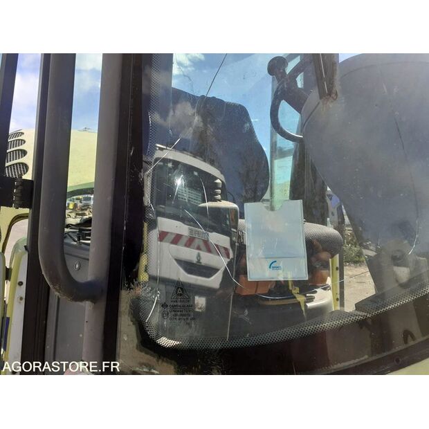 2004 Volvo L30B-46494793