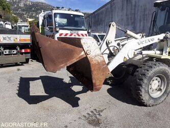 2004-volvo-l30b-46494799