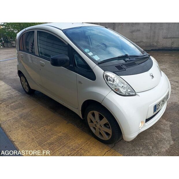 2012 Peugeot ION-46494808