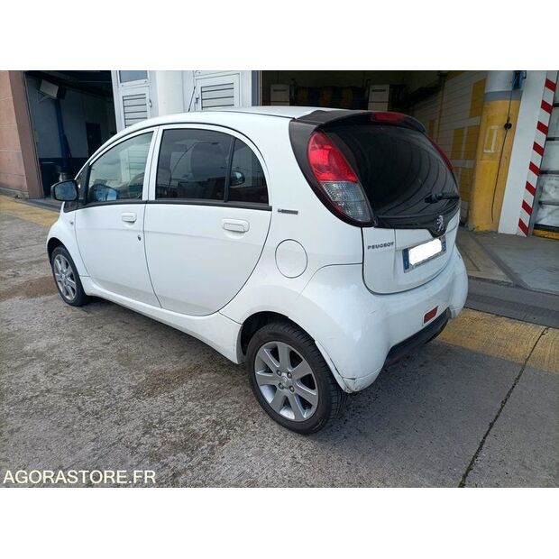 2012 Peugeot ION-46494811