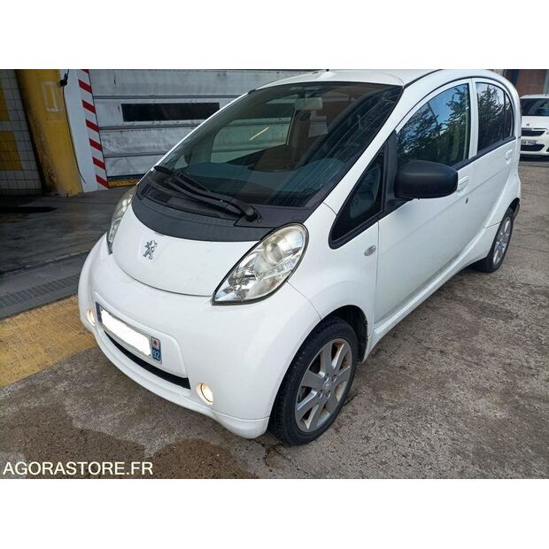 2012 Peugeot ION-46494813