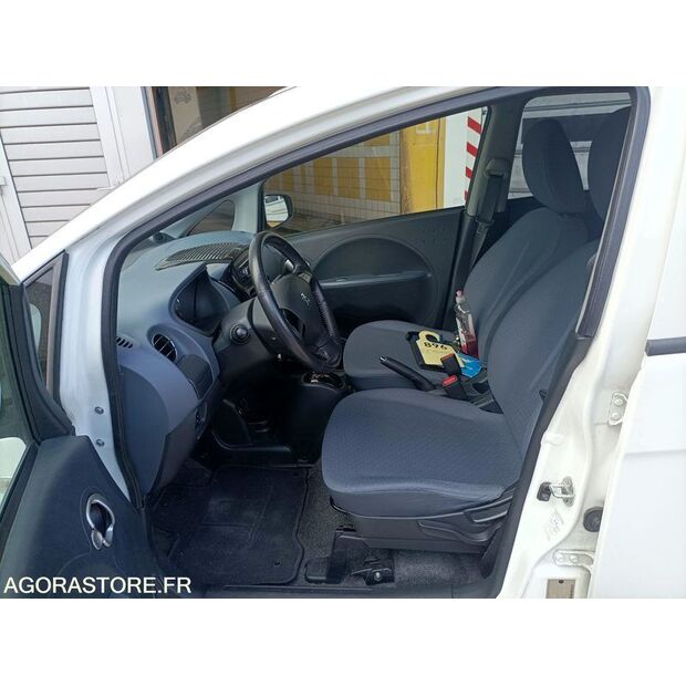 2012 Peugeot ION-46494817