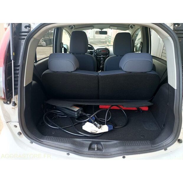 2012 Peugeot ION-46494823